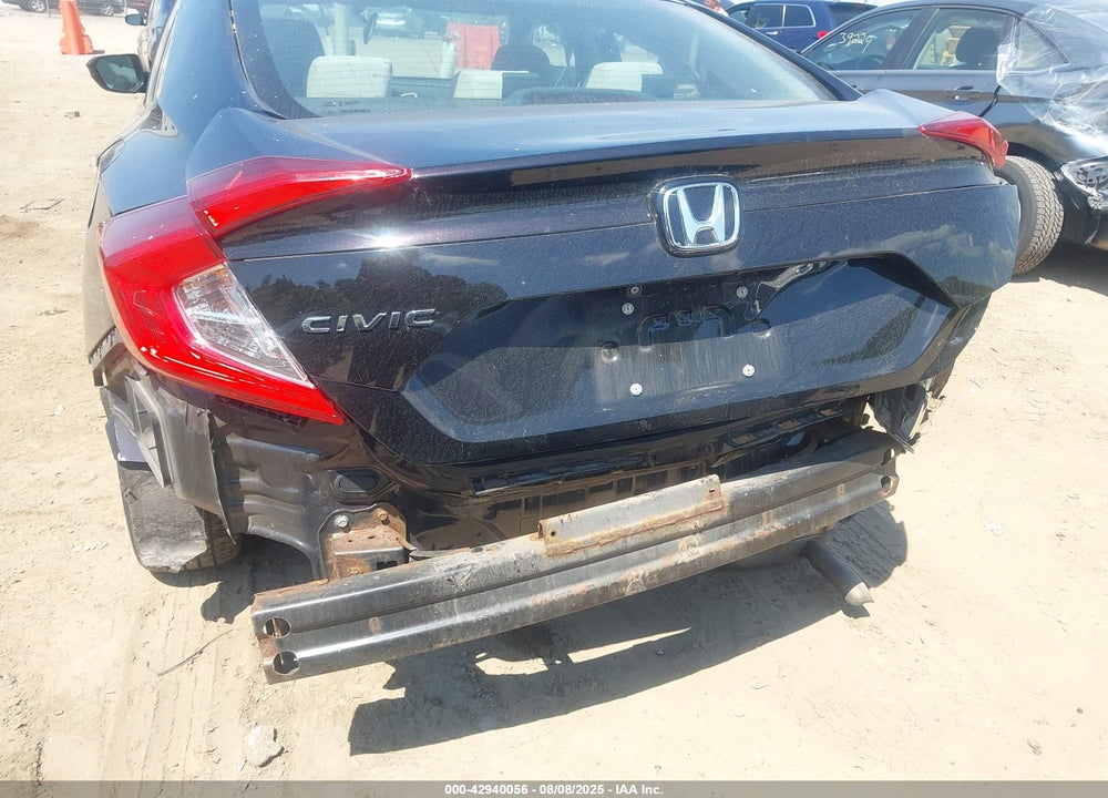 2017 HONDA CIVIC VIN: 19XFC2F58HE048719