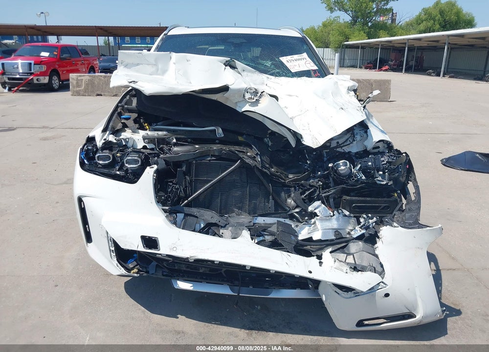 2024 BMW X5 VIN: 5UX43EU00R9T57721