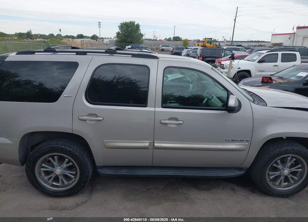 2007 GMC YUKON VIN: 1GKFK13017J109095
