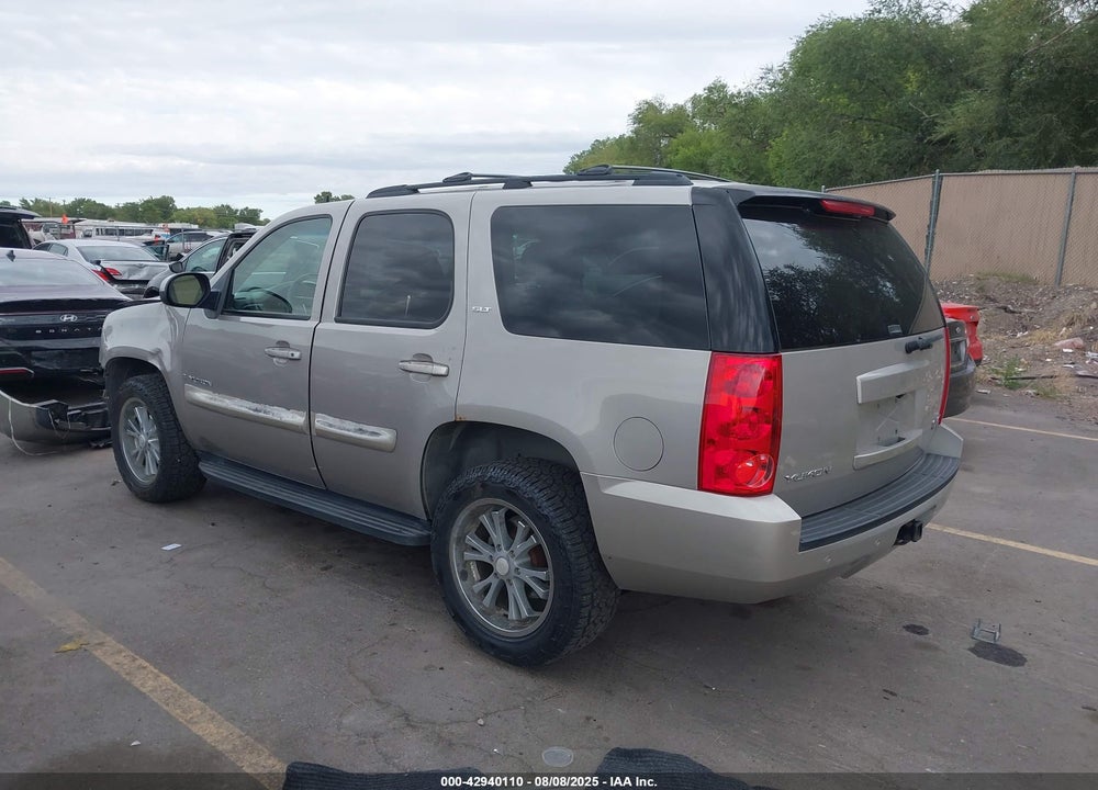 2007 GMC YUKON VIN: 1GKFK13017J109095