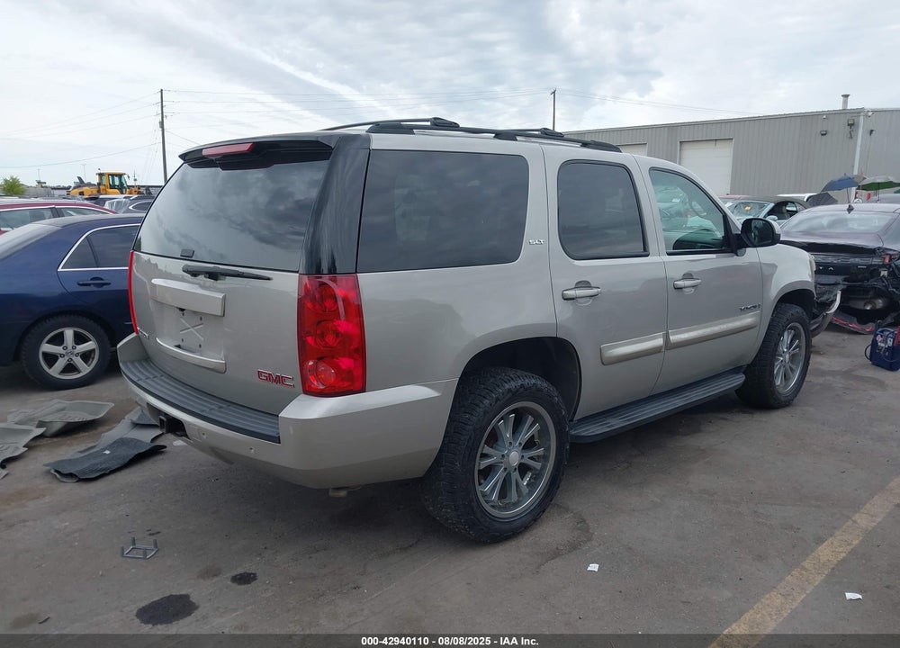 2007 GMC YUKON VIN: 1GKFK13017J109095