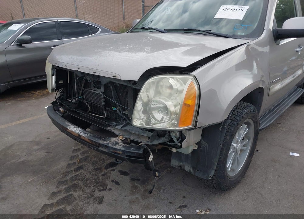 2007 GMC YUKON VIN: 1GKFK13017J109095
