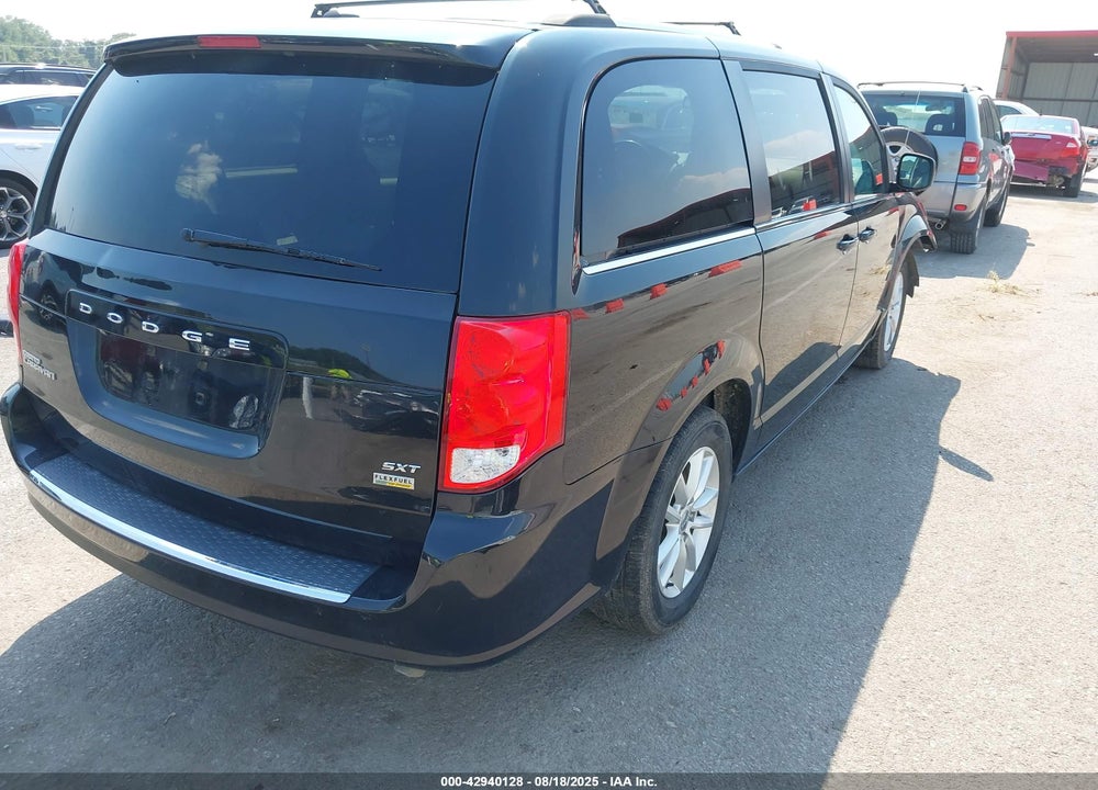 2018 DODGE GRAND CARAVAN SXT VIN: 2C4RDGCG5JR207343