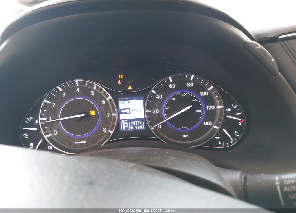 2011 INFINITI QX56 VIN: JN8AZ2ND6B9701758