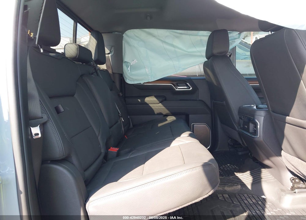 2025 GMC SIERRA 1500 4WD SHORT BOX DENALI VIN: 3GTUUGED6SG167665