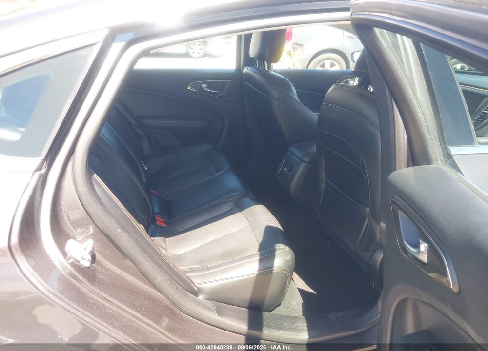 2015 CHRYSLER 200 C VIN: 1C3CCCCG2FN509974