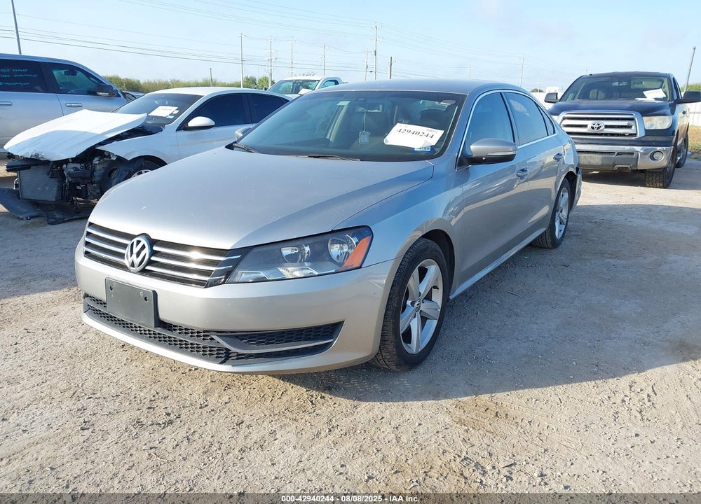 2013 VOLKSWAGEN PASSAT 2.5L SE VIN: 1VWBH7A35DC072073
