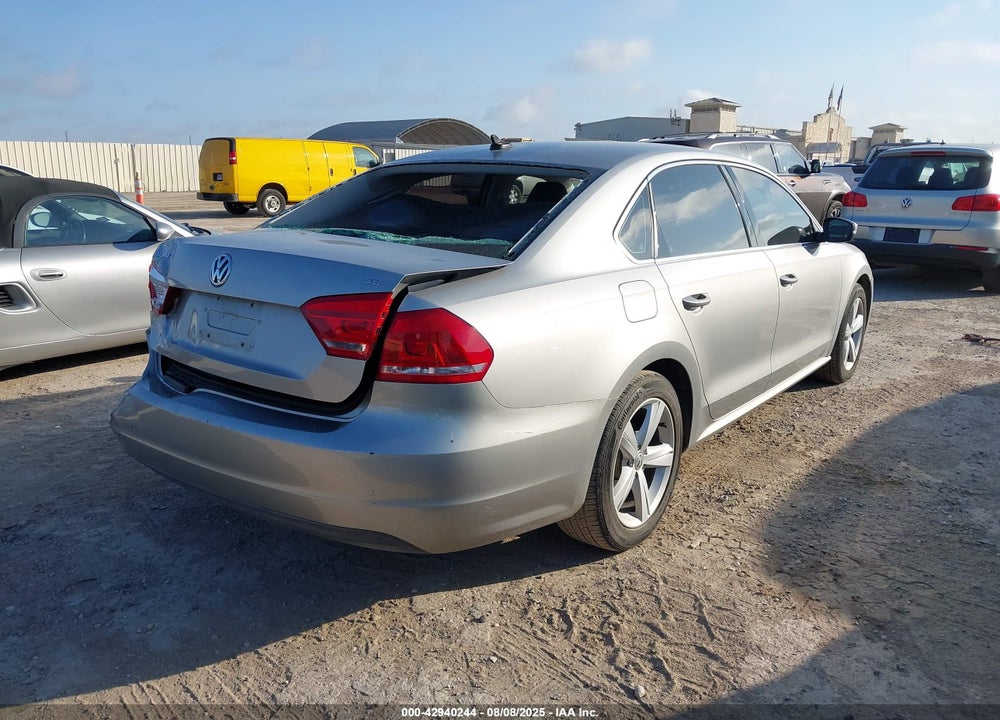 2013 VOLKSWAGEN PASSAT 2.5L SE VIN: 1VWBH7A35DC072073