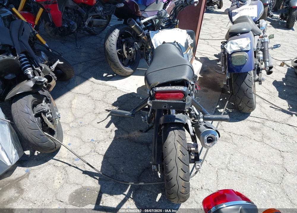2024 HONDA GROM 125 VIN: MLHJC9212R5203300