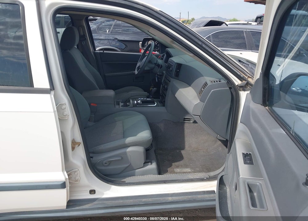 2007 JEEP GRAND CHEROKEE LAREDO VIN: 1J8HR48P47C644751
