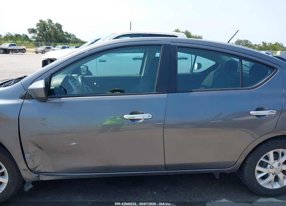 2018 NISSAN VERSA 1.6 SV VIN: 3N1CN7AP4JL843824