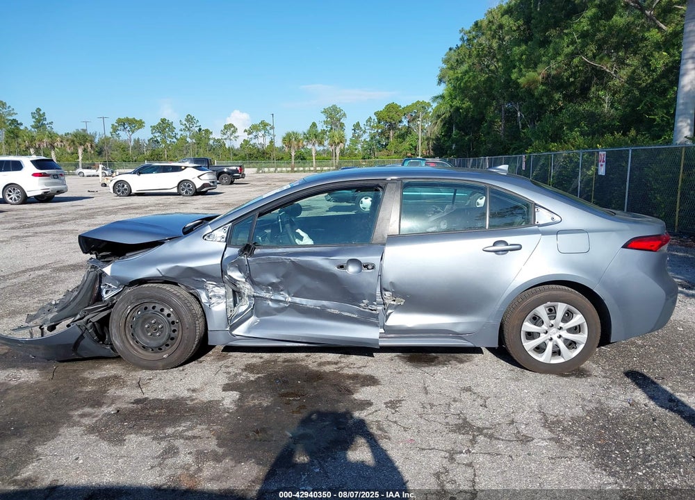 2021 TOYOTA COROLLA LE VIN: 5YFEPMAE8MP193626