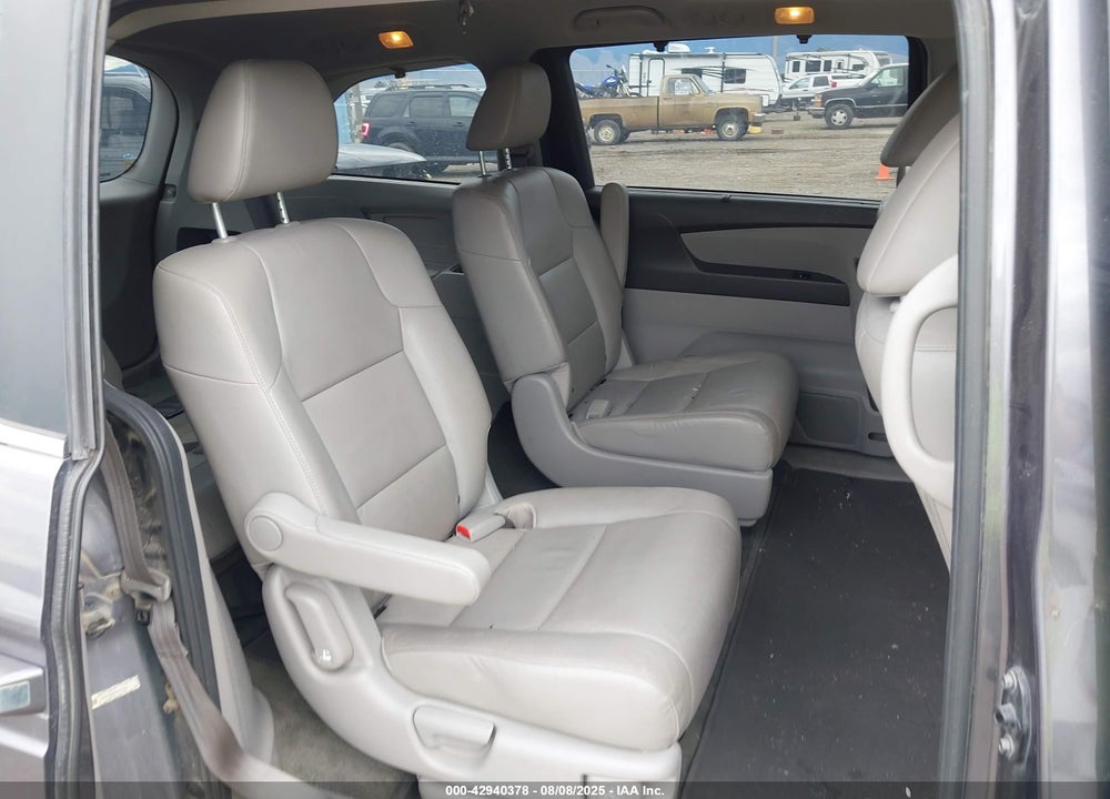 2015 HONDA ODYSSEY EX-L VIN: 5FNRL5H60FB066658