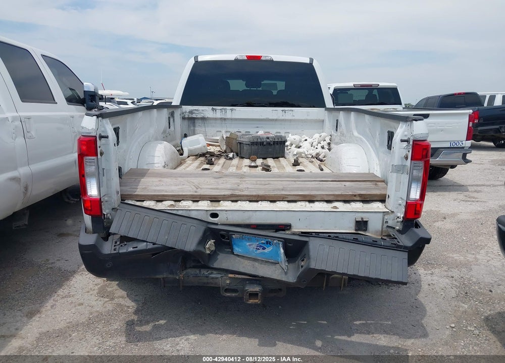 2017 FORD F-350 XL VIN: 1FT8W3DTXHEC10644