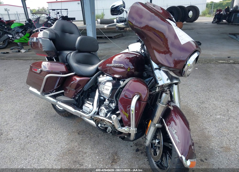 2018 HARLEY-DAVIDSON FLHTK ULTRA LIMITED VIN: 1HD1KED10JB627798