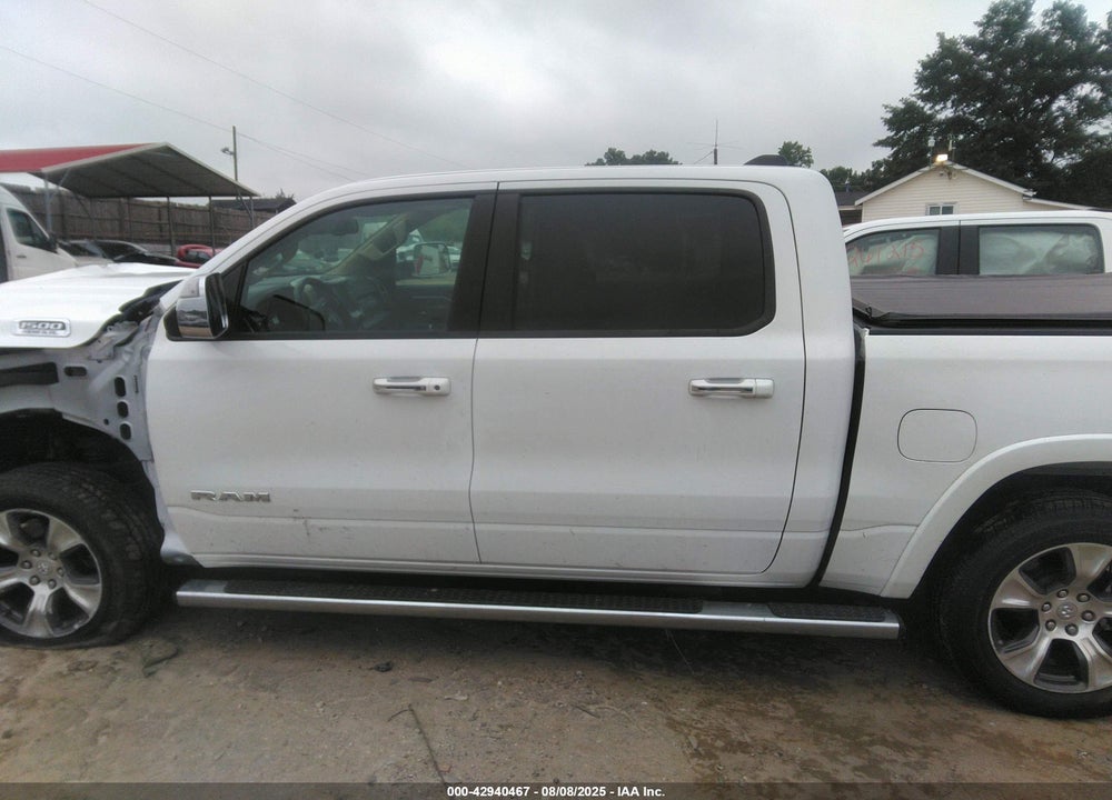 2020 RAM 1500 LAIE  4X4 5'7 BOX VIN: 1C6SRFJT1LN111892