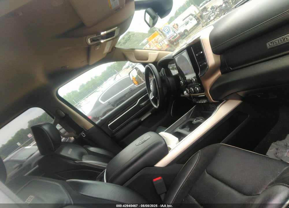 2020 RAM 1500 LAIE  4X4 5'7 BOX VIN: 1C6SRFJT1LN111892