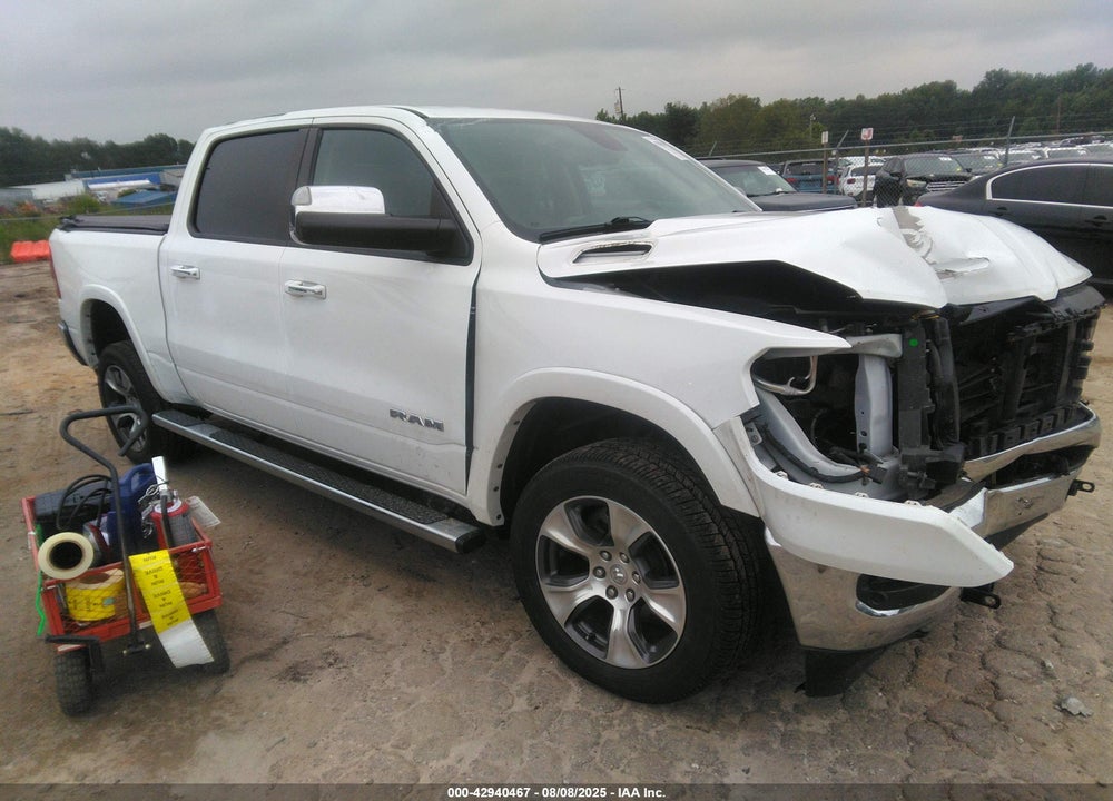 2020 RAM 1500 LAIE  4X4 5'7 BOX VIN: 1C6SRFJT1LN111892