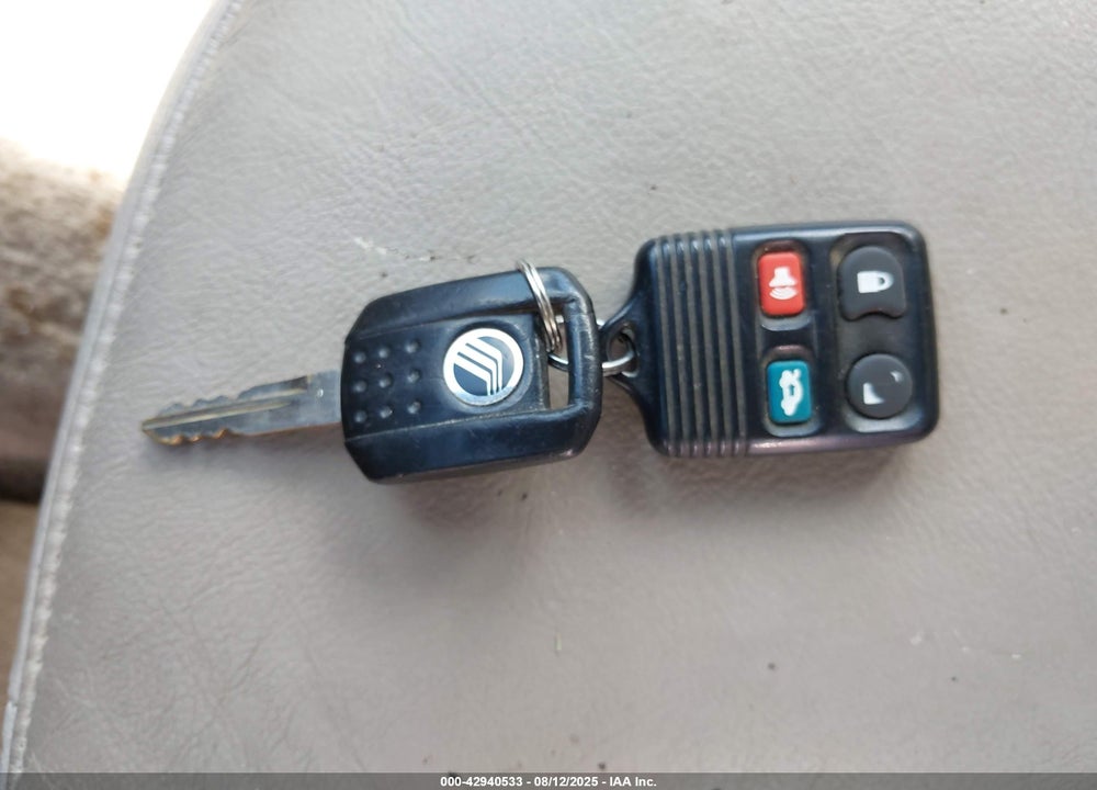 2008 MERCURY GRAND MARQUIS LS VIN: 2MEFM75V78X606712