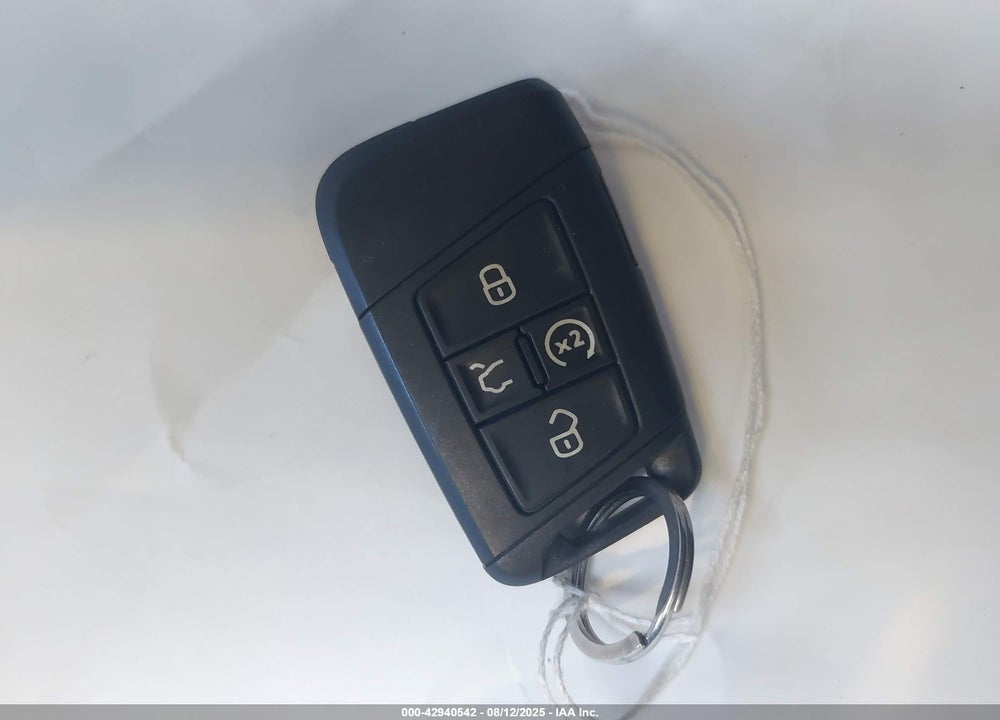 2024 VOLKSWAGEN TIGUAN VIN: 3VV2B7AX1RM108274