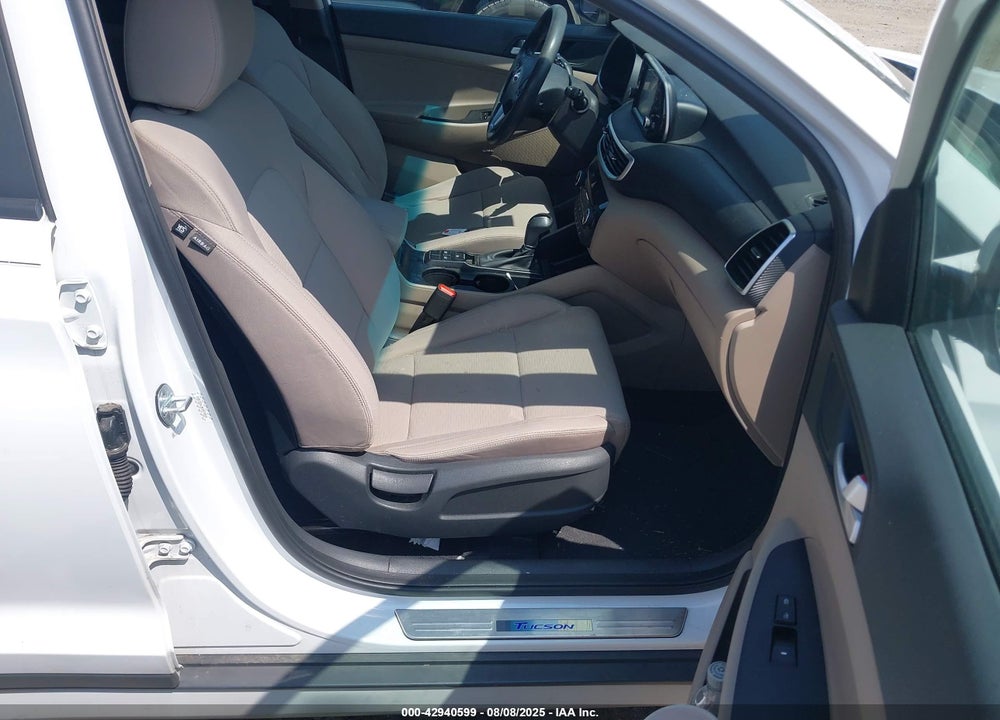 2019 HYUNDAI TUCSON VIN: KM8J33AL0KU974820