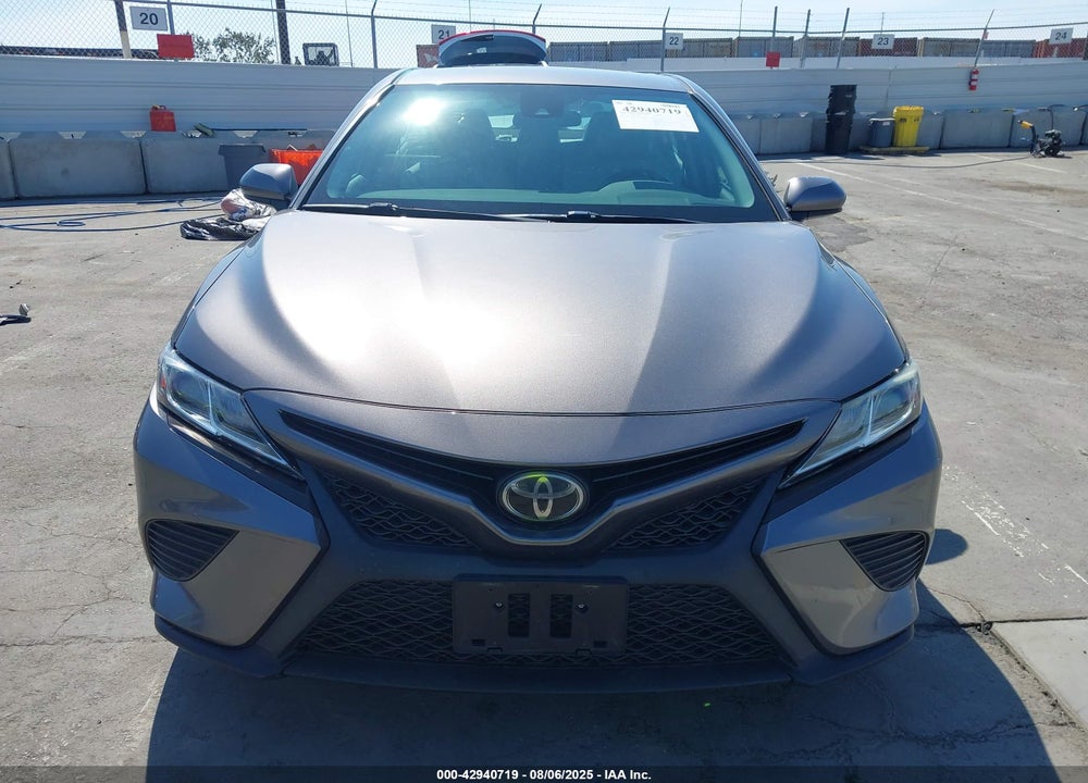 2018 TOYOTA CAMRY VIN: 4T1B11HK5JU026939