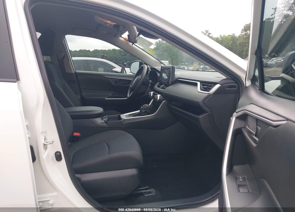 2021 TOYOTA RAV4 VIN: 2T3H1RFV3MC164949
