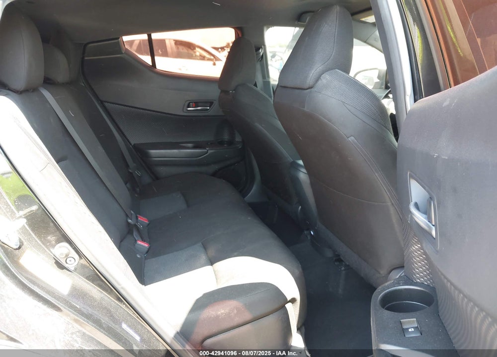 2019 TOYOTA C-HR VIN: JTNKHMBXXK1037939