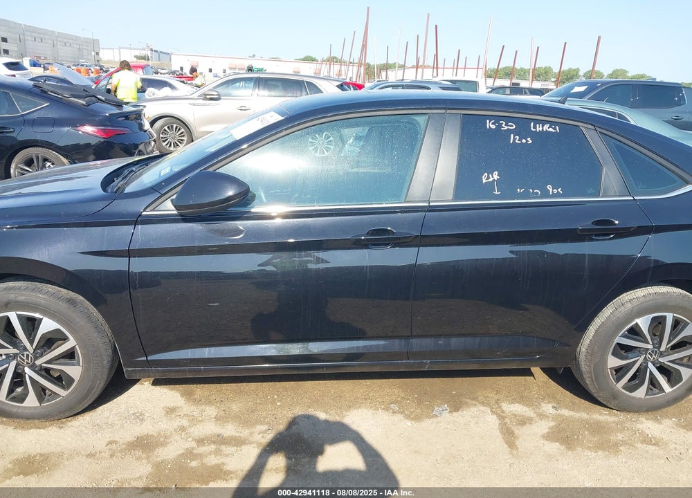 2024 VOLKSWAGEN JETTA VIN: 3VW5M7BU1RM002298