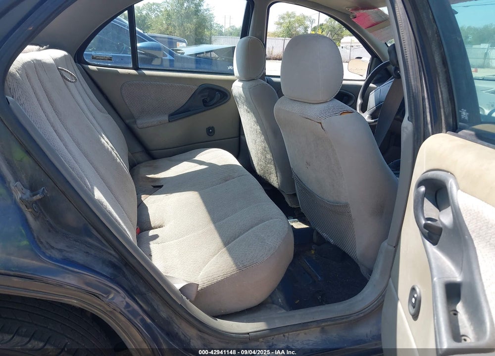 2001 CHEVROLET CAVALIER LS VIN: 1G1JF52T317198372