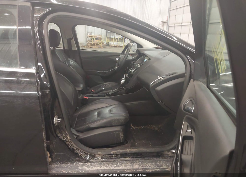 2018 FORD FOCUS VIN: 1FADP3J23JL312723