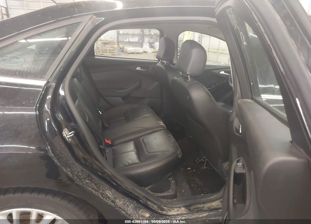2018 FORD FOCUS VIN: 1FADP3J23JL312723