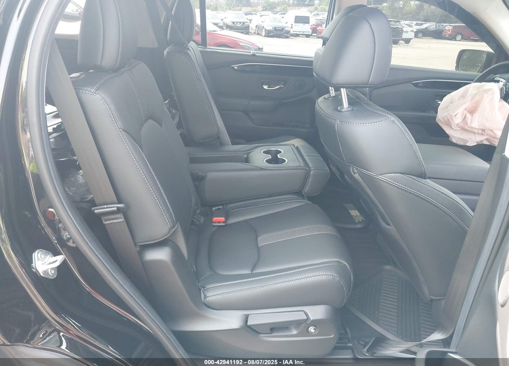 2025 HONDA PILOT VIN: 5FNYG1H78SB050784