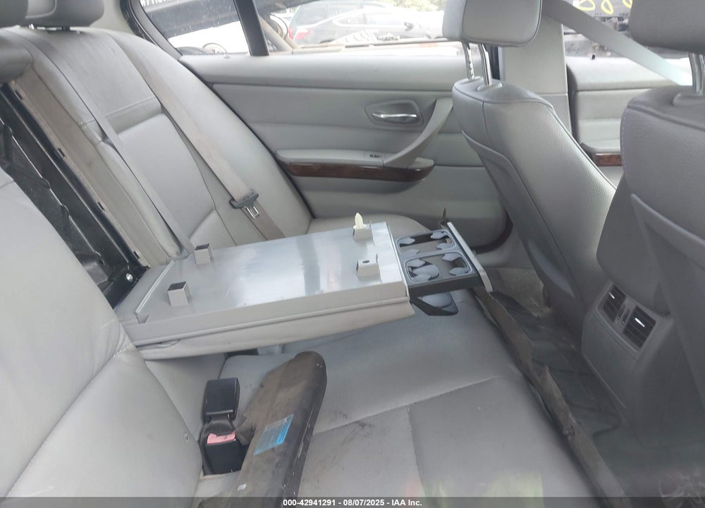 2010 BMW 3 SERIES VIN: WBAPK5C54AA647670