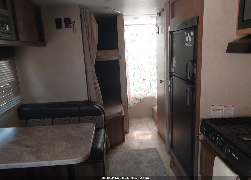 2018 GULFSTREAM 248BH VIN: 1NL1GTM21J1129075