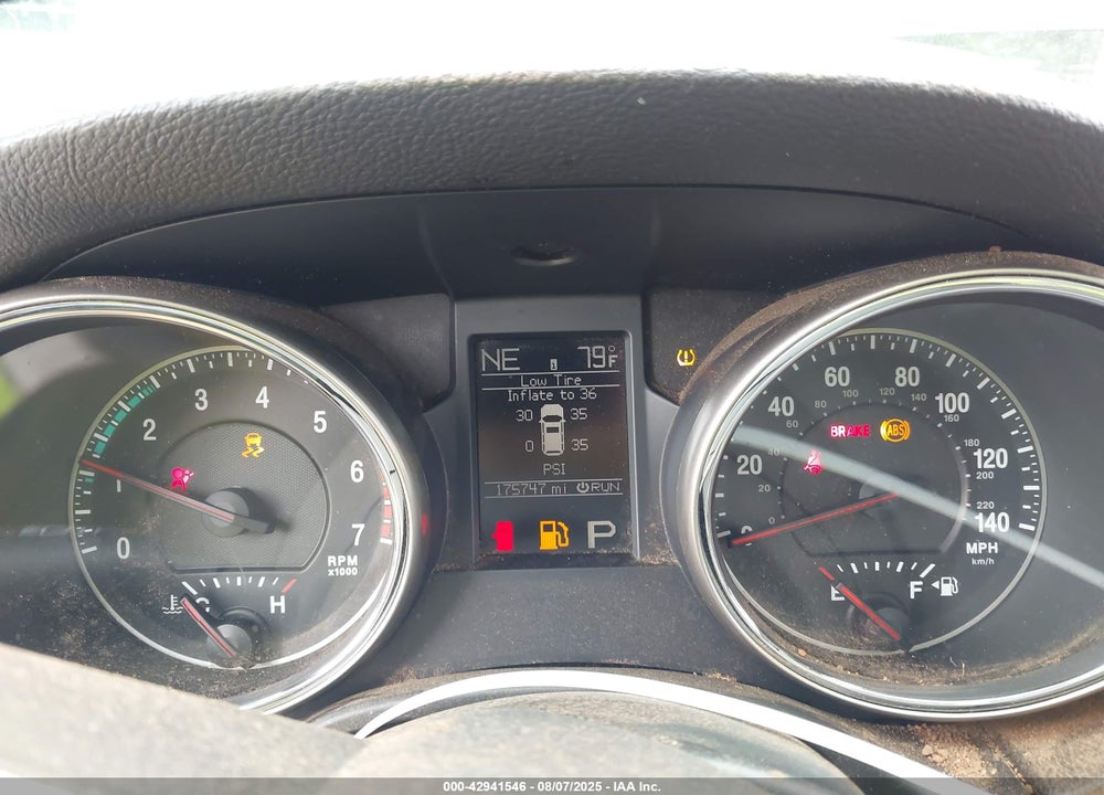 2013 JEEP GRAND CHEROKEE LIMITED VIN: 1C4RJEBT4DC588675