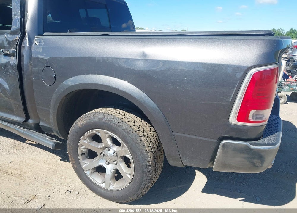 2017 RAM 1500 VIN: 1C6RR7NT9HS774179