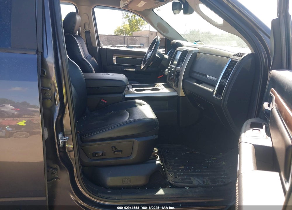 2017 RAM 1500 VIN: 1C6RR7NT9HS774179