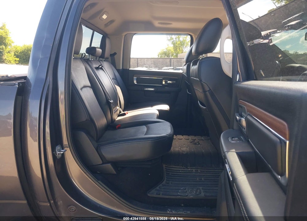2017 RAM 1500 VIN: 1C6RR7NT9HS774179