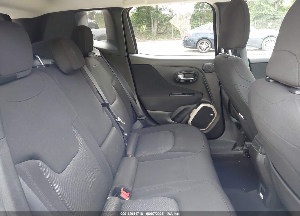 2017 JEEP RENEGADE VIN: ZACCJABB7HPF53992