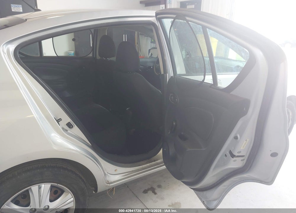 2018 NISSAN VERSA 1.6 S+ VIN: 3N1CN7AP5JL801694