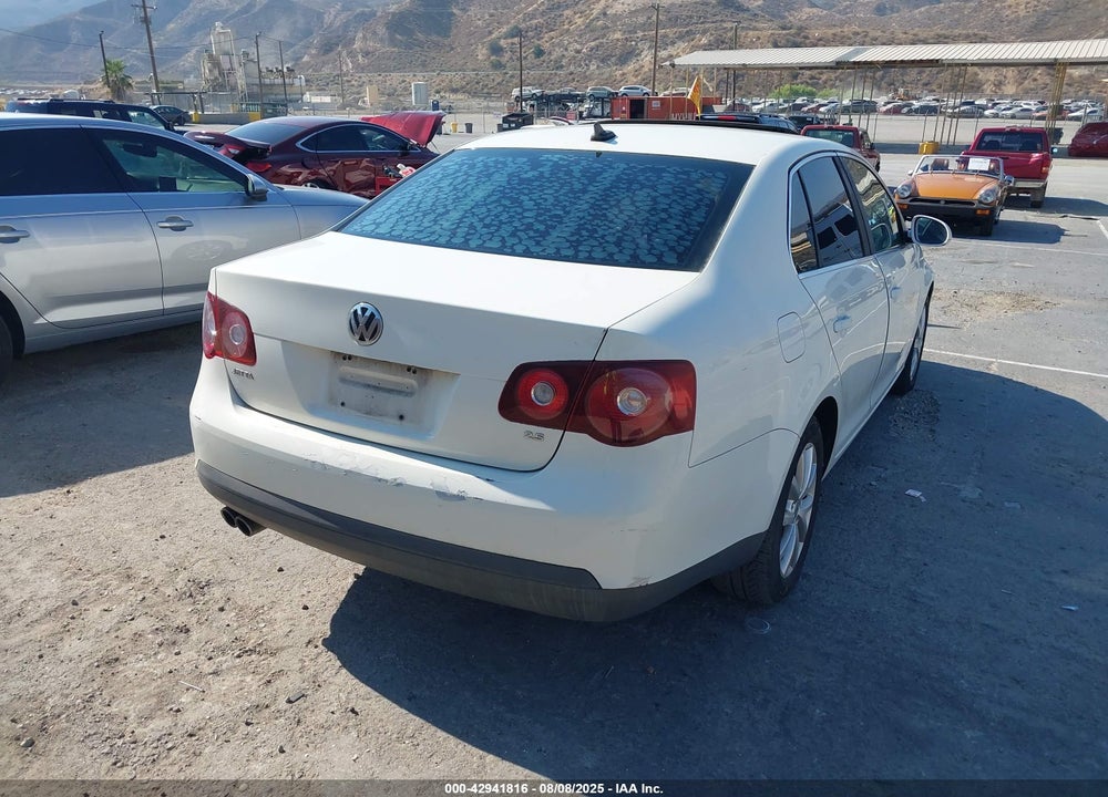 2008 VOLKSWAGEN JETTA VIN: 3VWRZ71K78M036313