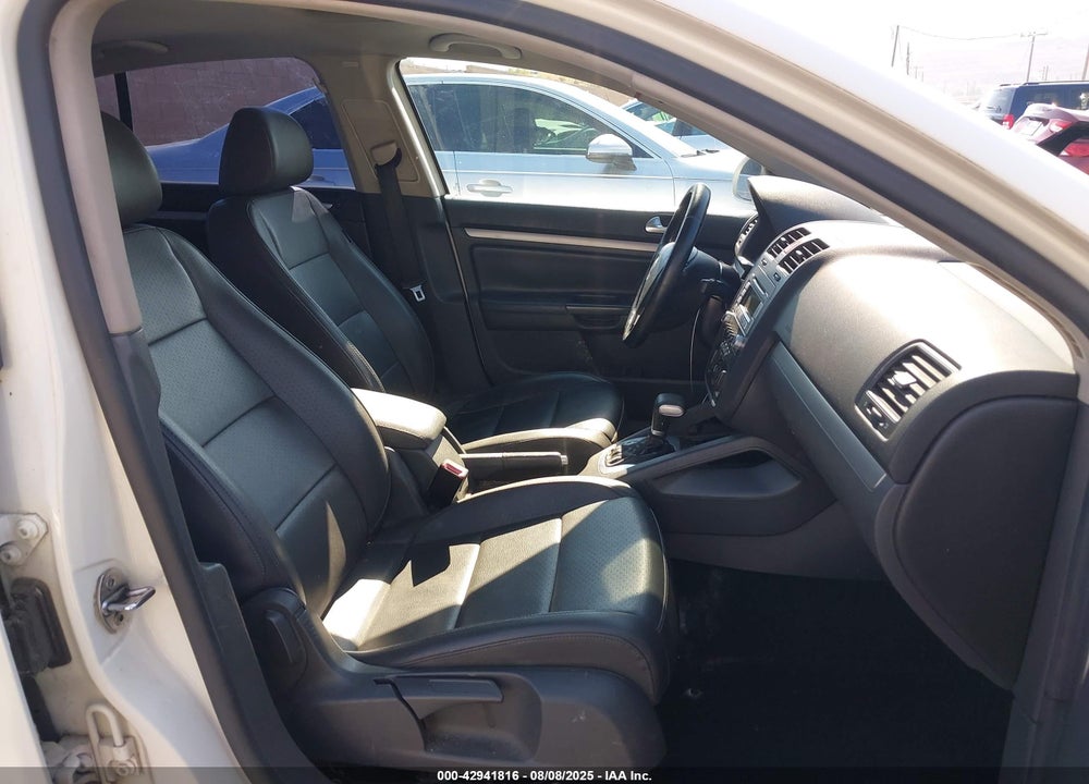 2008 VOLKSWAGEN JETTA VIN: 3VWRZ71K78M036313