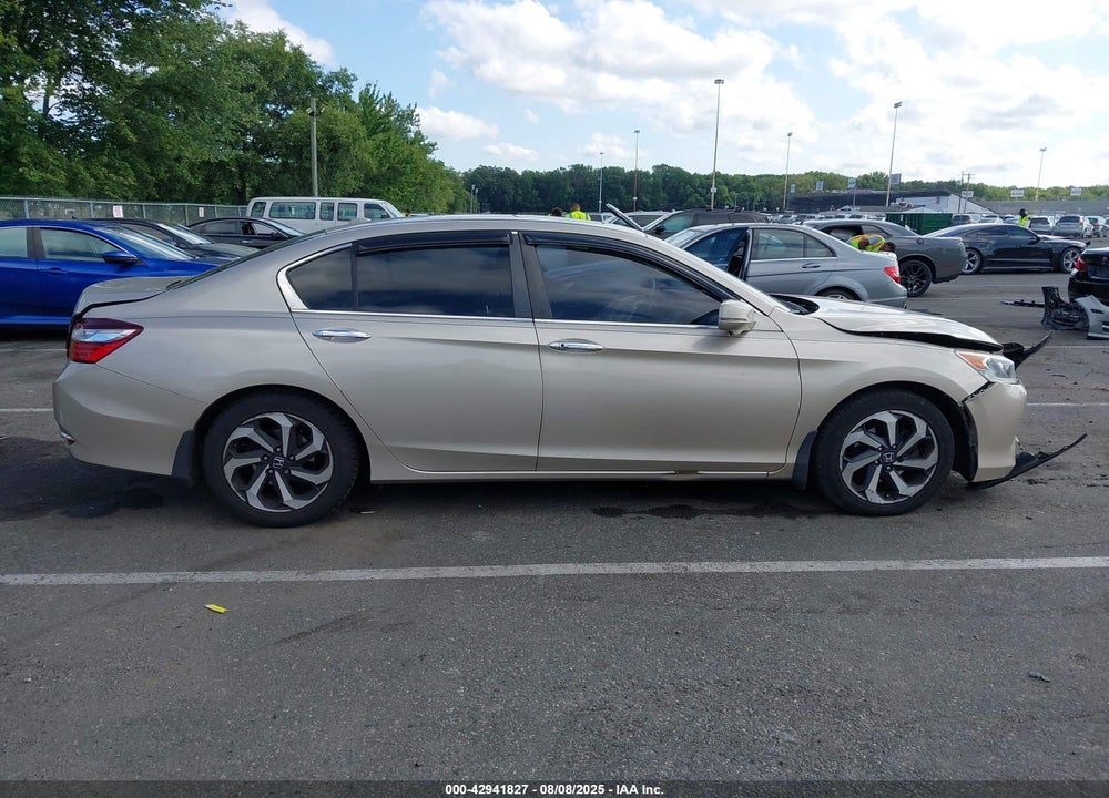 2017 HONDA ACCORD VIN: 1HGCR2F96HA008812