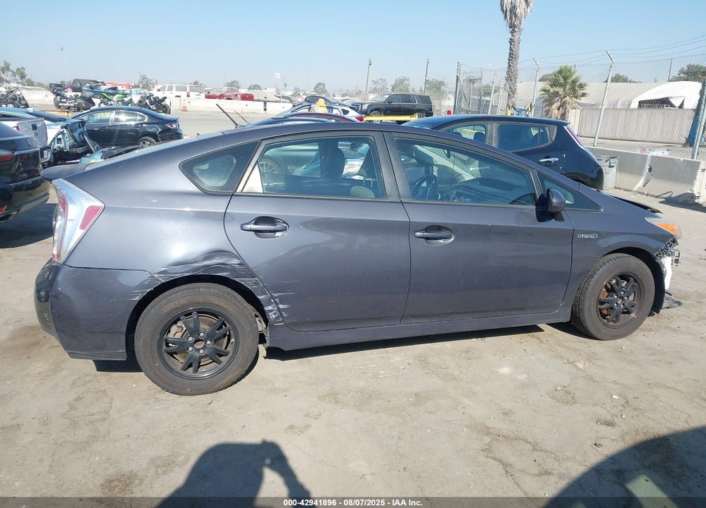 2013 TOYOTA PRIUS VIN: JTDKN3DU5D1706258