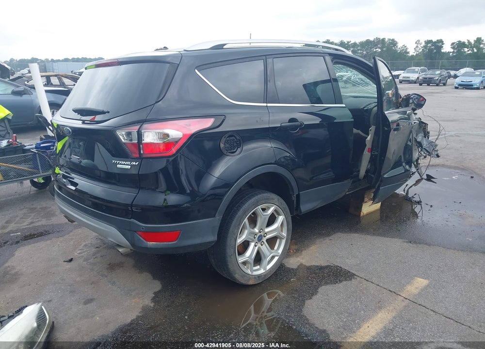 2017 FORD ESCAPE VIN: 1FMCU0JD5HUC72224