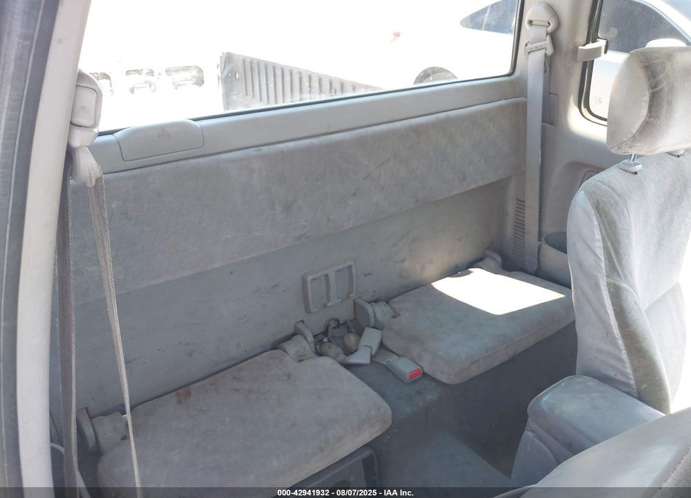 2004 TOYOTA TACOMA VIN: 5TEVL52N34Z339344