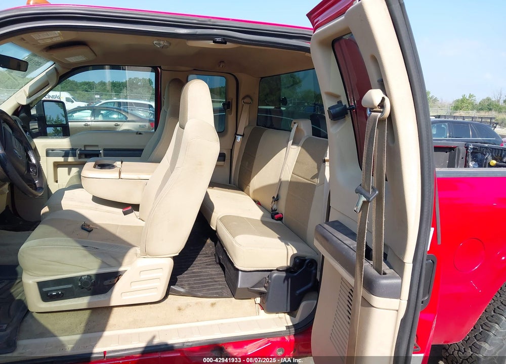 2008 FORD F-250 VIN: 1FTSX21518ED73525