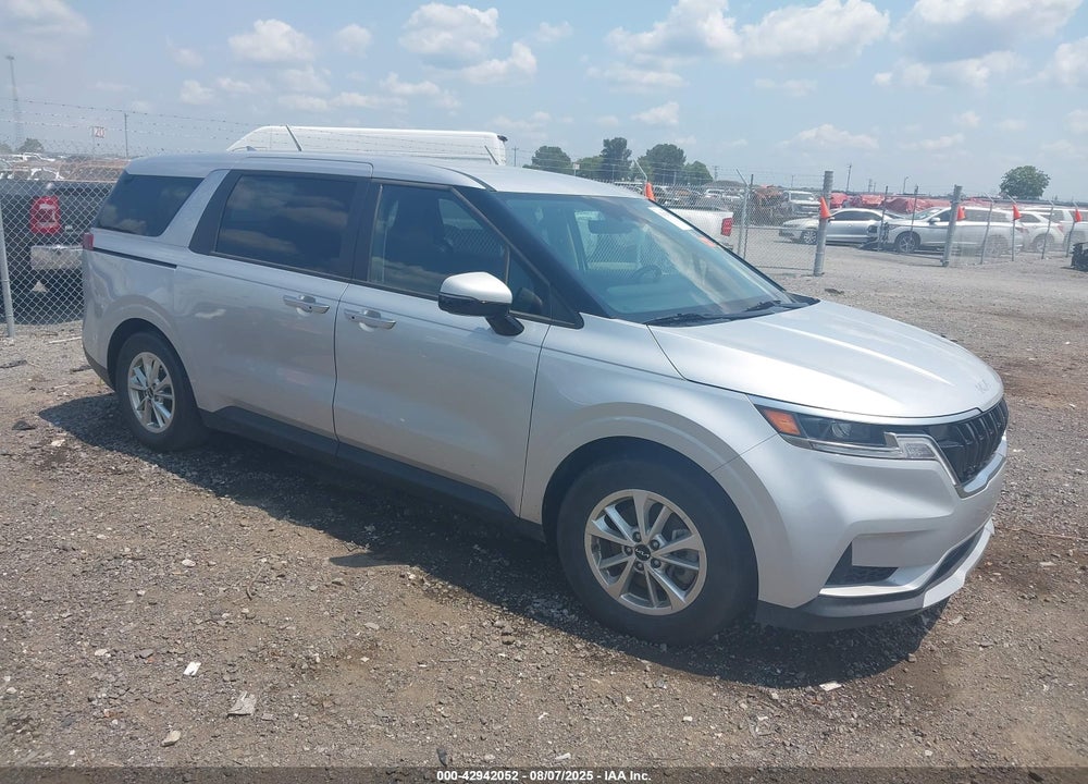 2023 KIA CARNIVAL MPV LX SEAT PACKAGE VIN: KNDNB4H33P6255397
