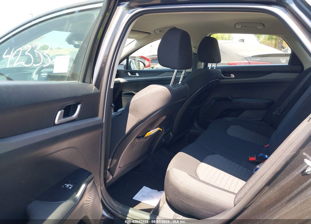 2025 KIA K5 VIN: KNAG24J74S5269729